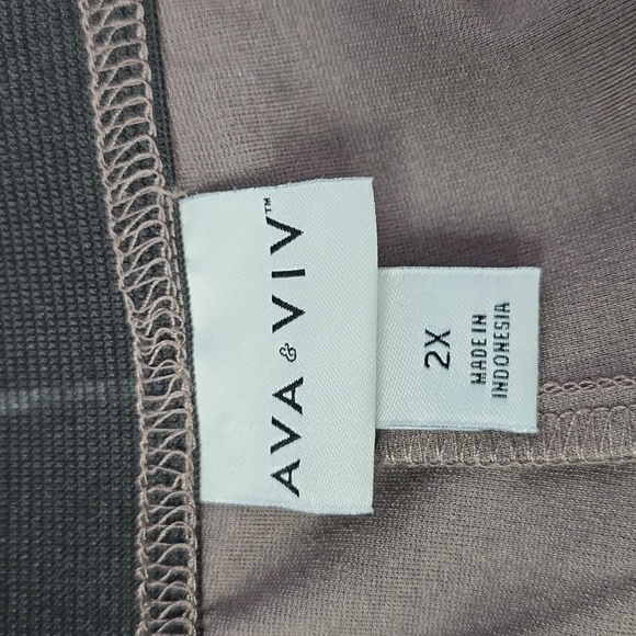 Women's Tan Pants - Picture 8 of 9